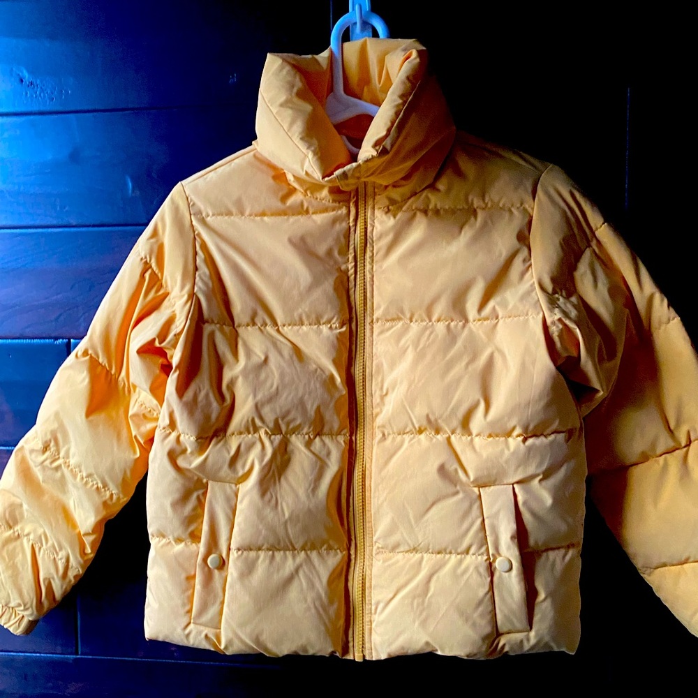 Never worn cute yellow coat